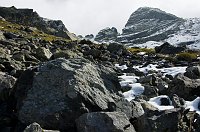 20- La severa parete nord del Valletto